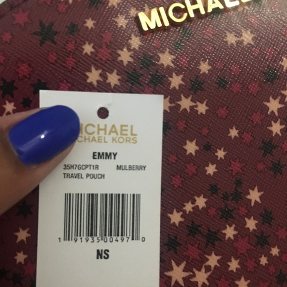 Micheal Kors cosmetic pouch - Picture 3 of 5